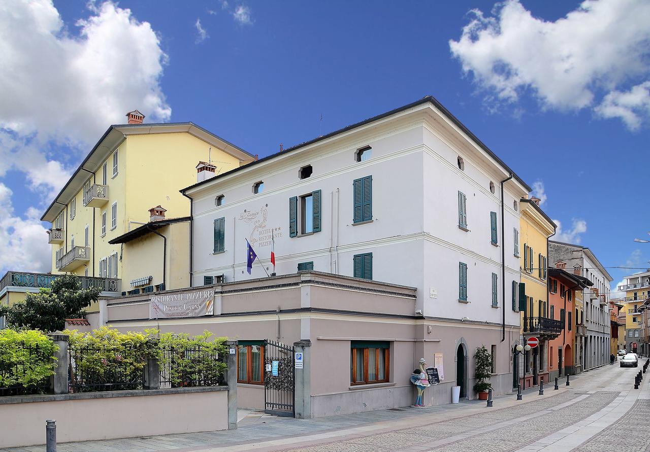 Hotel La Fenice Chiari Exterior foto